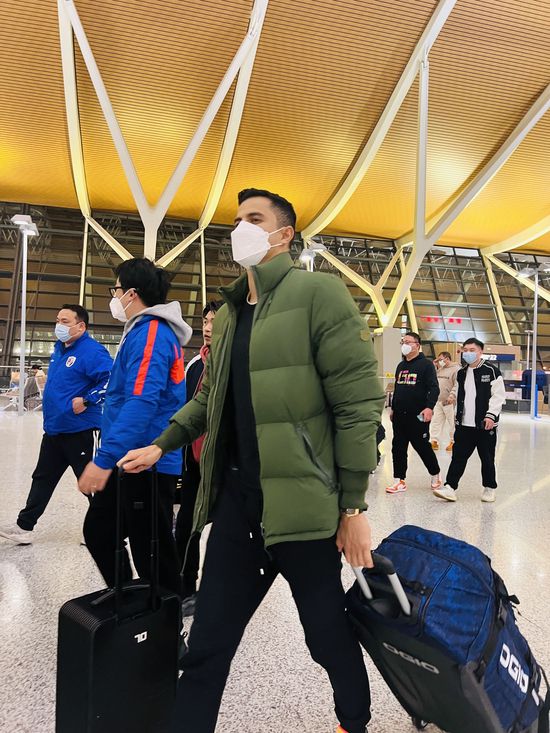 今晚我们也创造了不少机会，但是我们把握机会的能力不好，没有拿出赢球所需的实力。